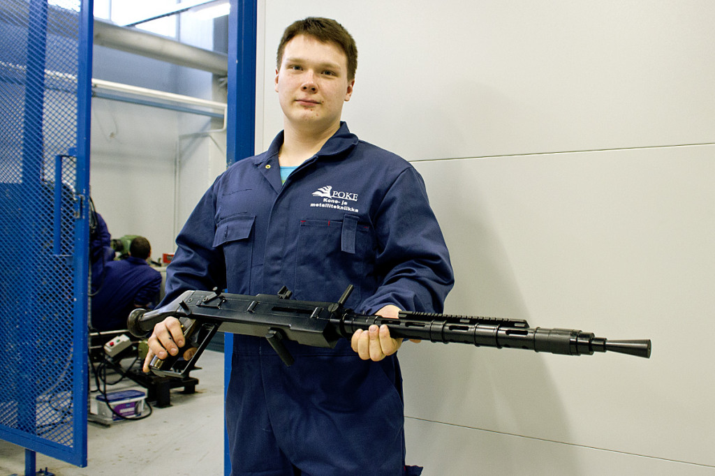 Antti Borovkoff konekivääri metalli POKE4