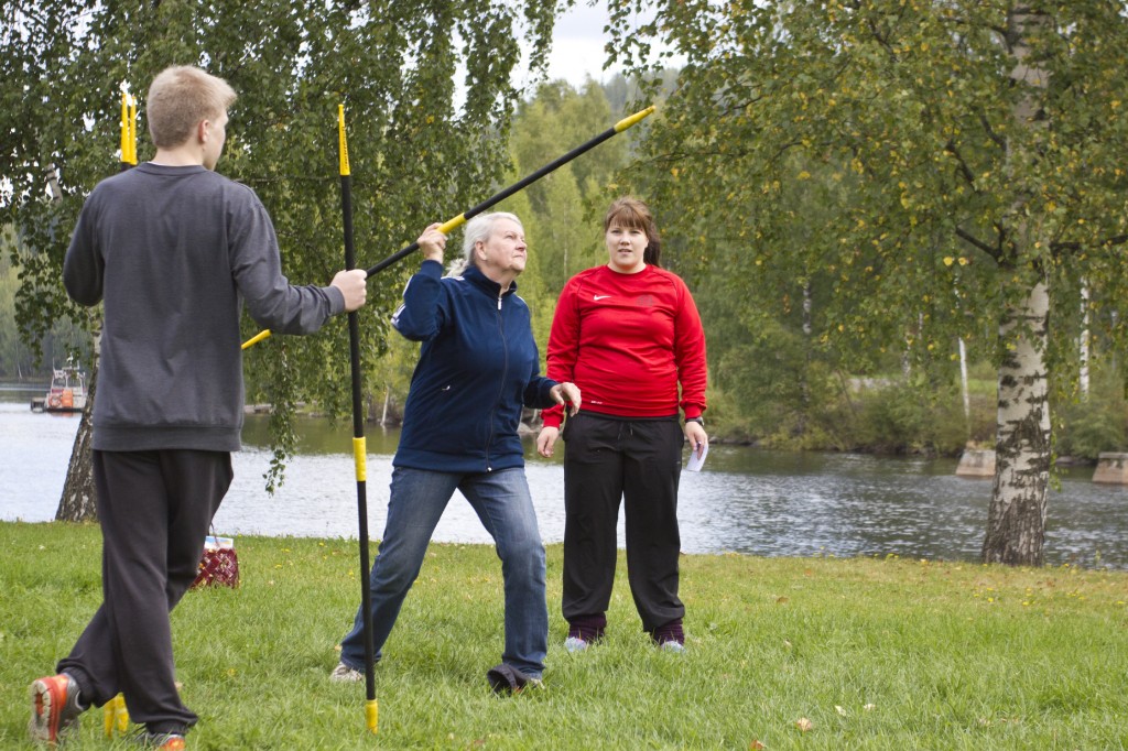 ÄU:n riveissä päästiin heittämään myös keihästä.