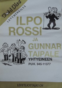 Pekka Paakkarisen pilapiirrosjälki näkyy tanssiorkesterin huippuaikojen julisteessa. Taipaleen poikien luonnonkiharainen tukka näkyy Pilatuksen hahmoissa.