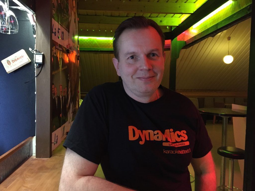 Harri Hintikan mukaan kisajärjestelyt ovat sujuneet kuin tanssi. Aikataulu on pitänyt melkeinpä minuutilleen.