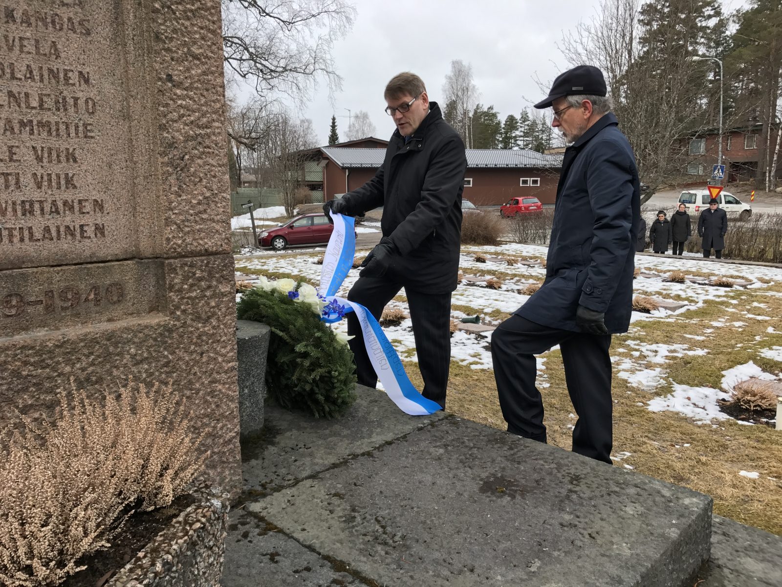 Äänekosken kaupunki, seurakunta ja kansalaisjärjestöt muistavat sankarivainajia myös kansallisena veteraanipäivänä.