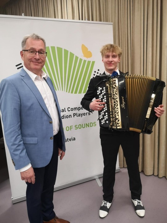 Veeti Tarvainen taituroi toiseksi Latvian kansainvälisissä harmonikkakilpailuissa