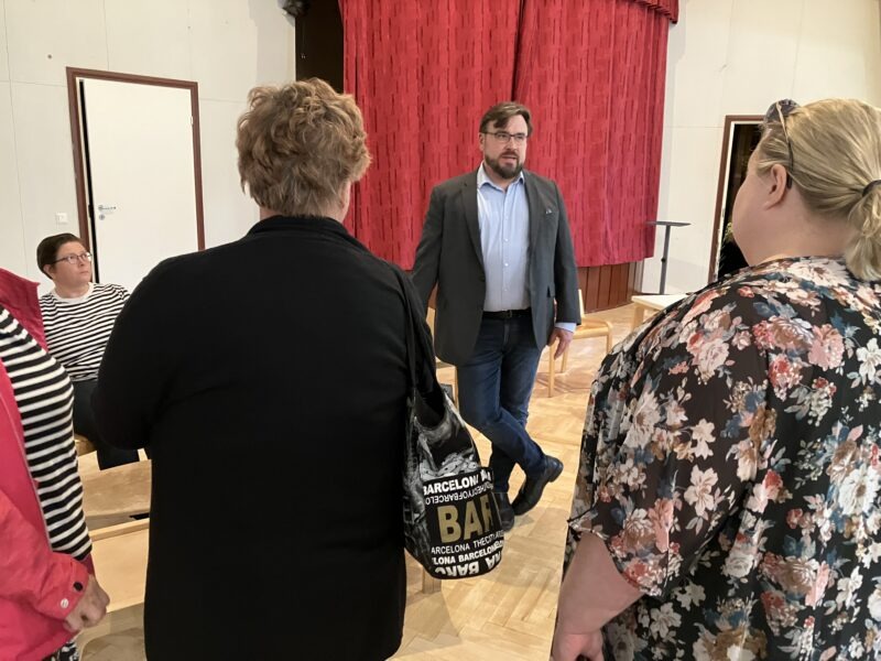 Kansanedustaja Yrttiaho vieraili Äänekoskella