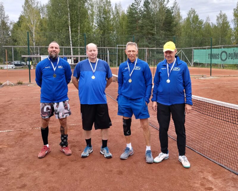 Äänekosken tennismestarit selvillä