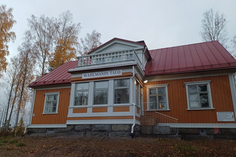 Yleisön pyynnöstä Wahlmanin talolla avoimet ovet