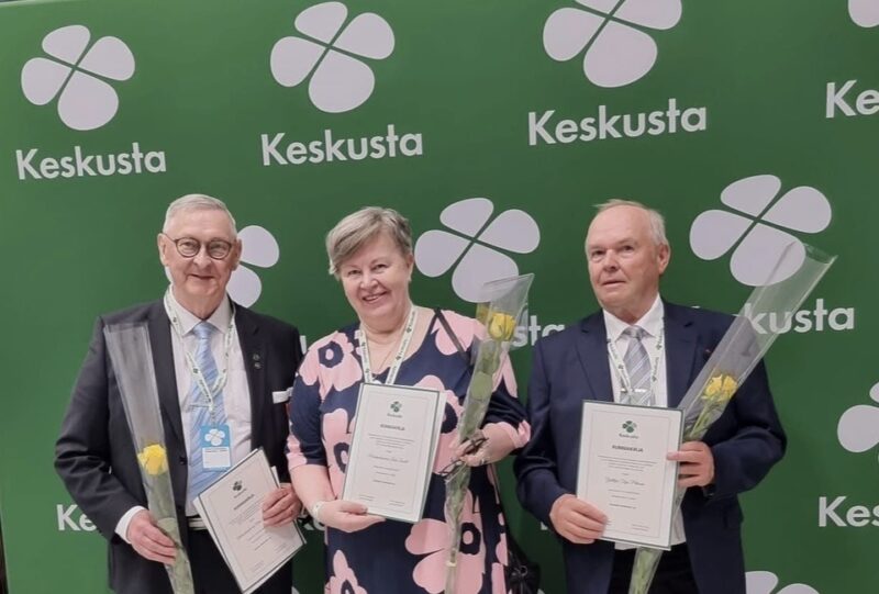Leila Lindell Keskustan kunniajäseneksi