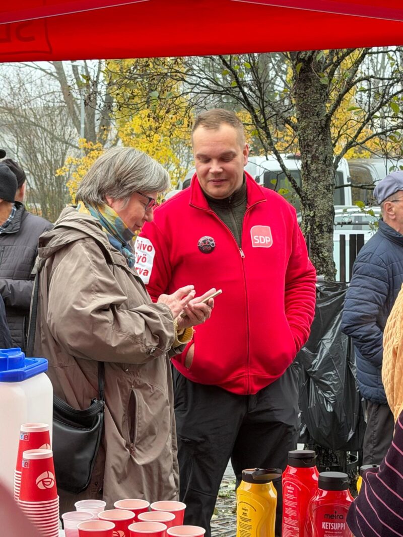SDP:n teltalla lämmiteltiin kohti kevään vaaleja